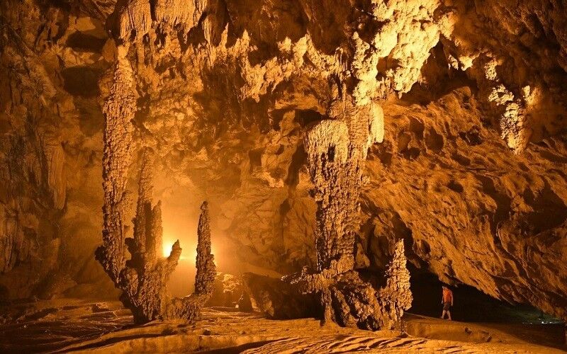 Capture the mystical beauty of Hoa Binh’s underground gem